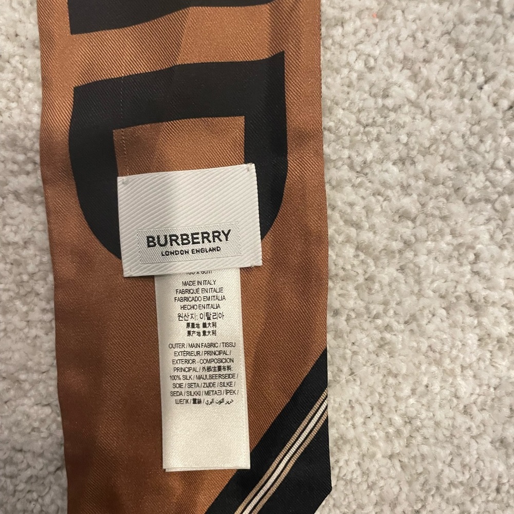 Burberry scarf